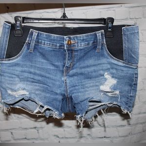 Isabel Maternity Cutoff Shorts